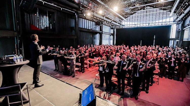 CONNECTEUR - Quand l’IA rencontre le mentalisme à Biarritz